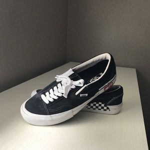 (RARE) Vault by Vans Cap LX Slipon